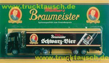 Wüllners Braumeister Schwarz-Bier, mit  schräger Flasche und Logo