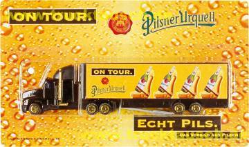 Pilsner Urquell (Tschechien) On Tour, mit 4 angeschnallten Flaschen