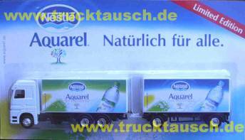 Nestle Aquarel LKW: grüne Flasche, Hänger: blaue Flasche